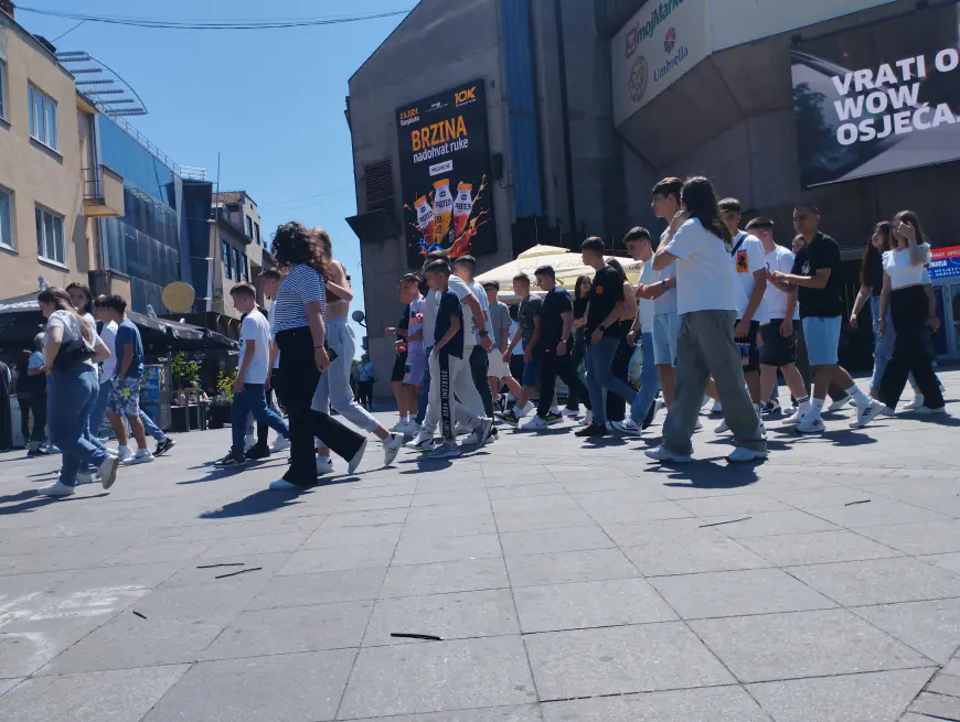 Turisti i ekskurzije preplavili Banja Luku (FOTO)