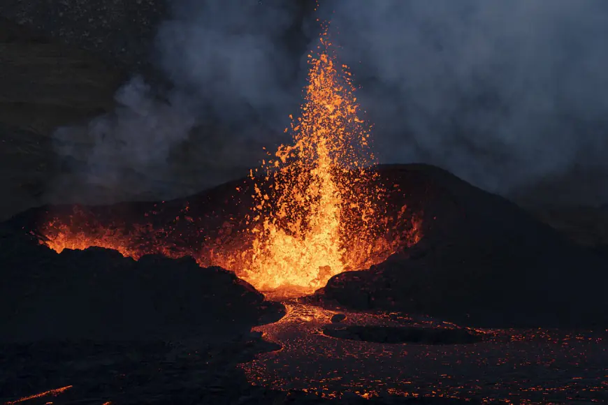 Nova erupcija vulkana na Islandu (VIDEO)