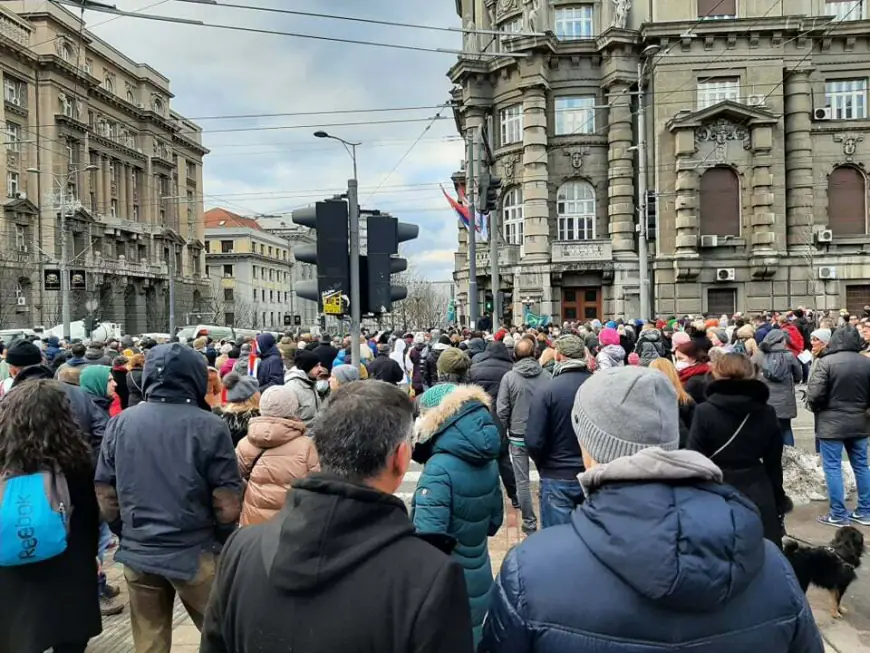 Da li okupljanje građana za slobodu može da bude napad na državu?